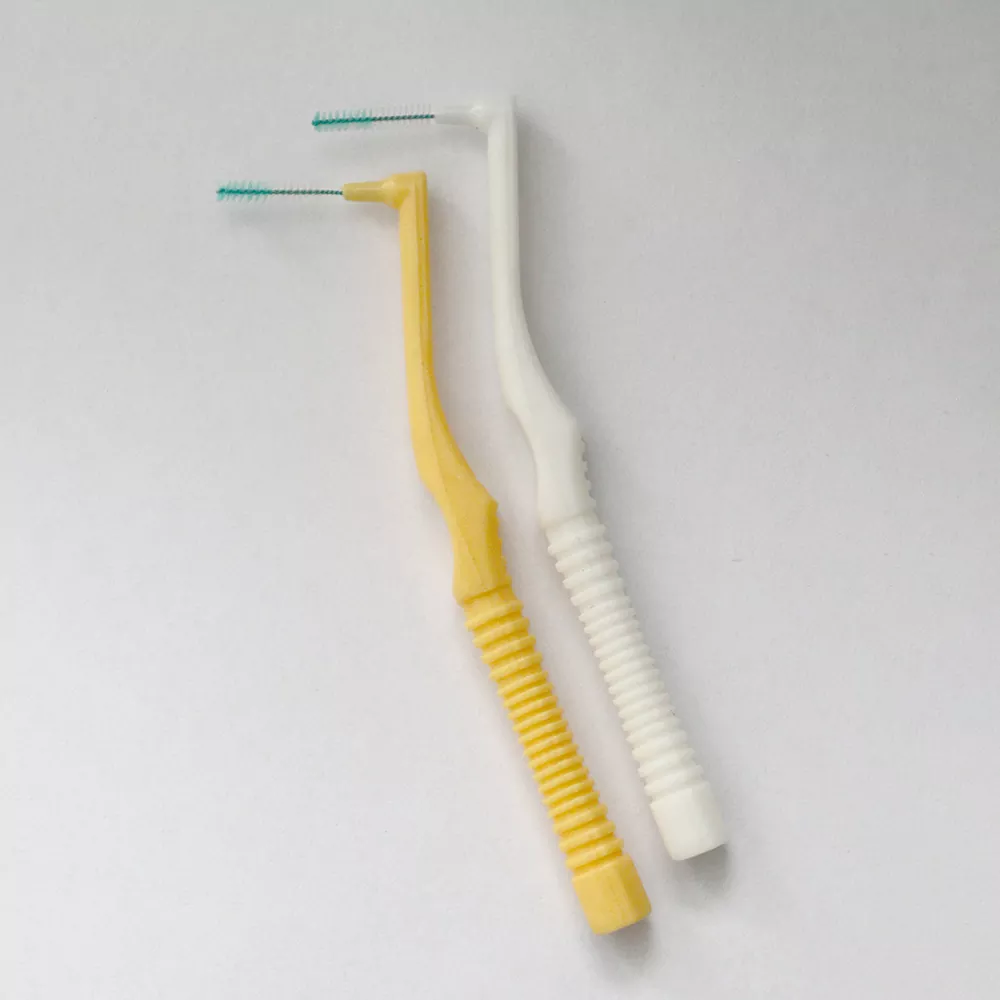 Medzizubná kefka na ústnu hygienu